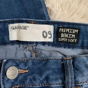 Garage size 9 jeans